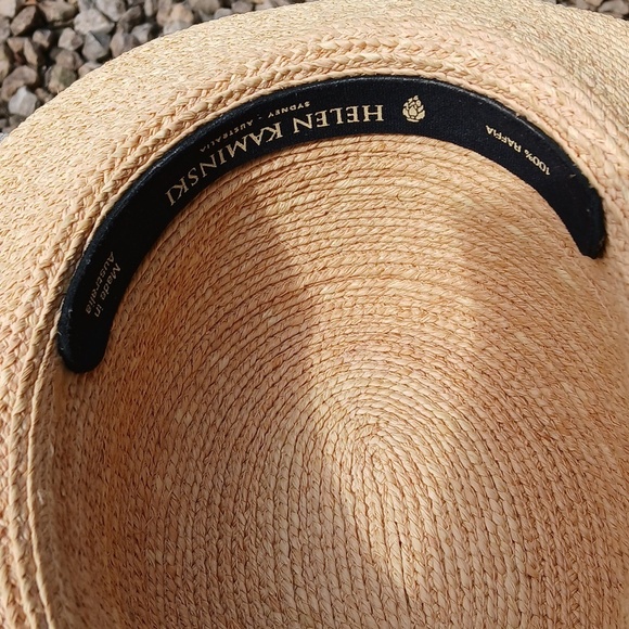 HELEN KAMINSKI 100% RAFFIA HAT, Elegant Straw Hat NWOT